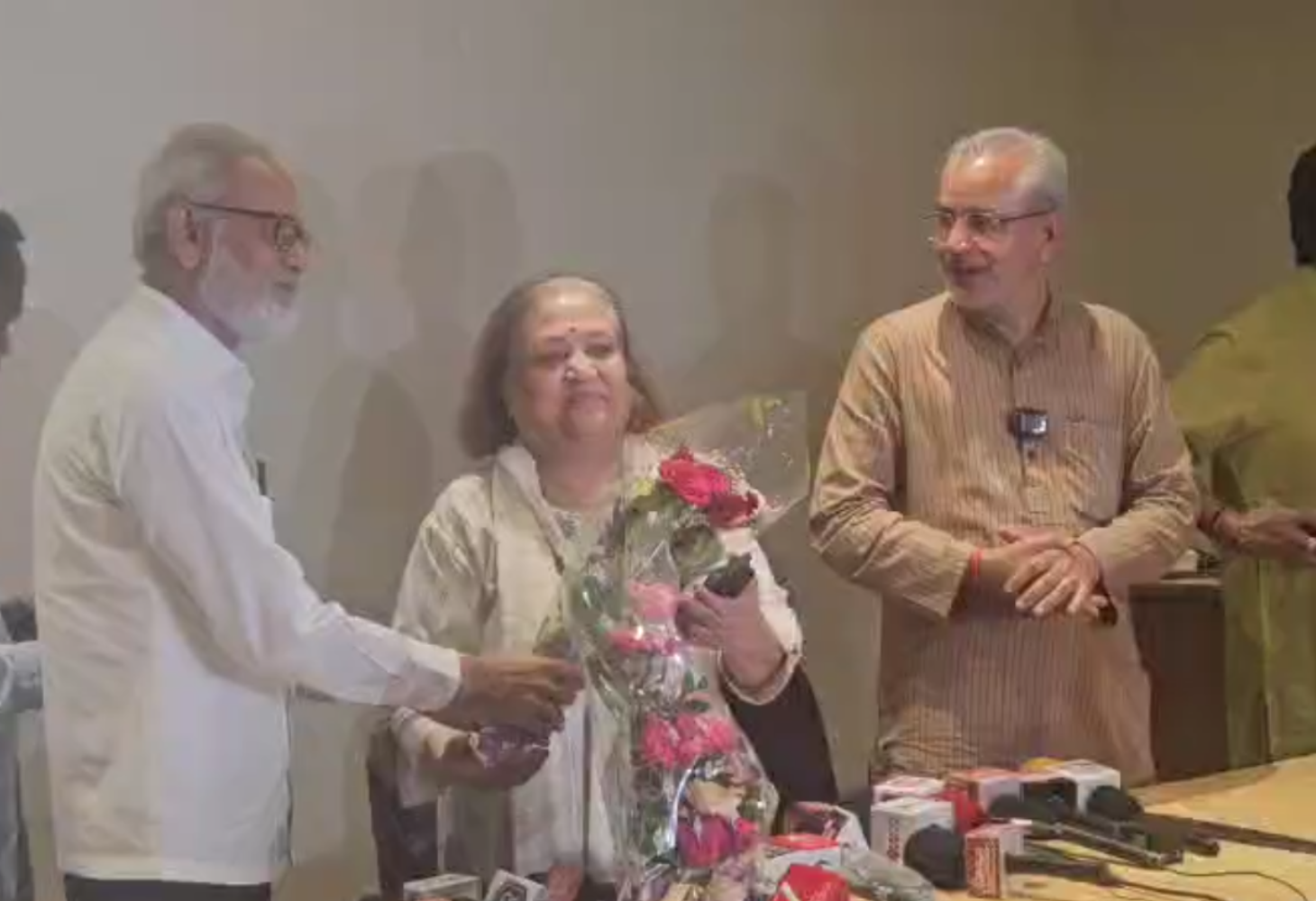 Ahmedabad શહેર કોંગ્રેસ પ્રમુખપદ પર વિવાદ, સોનલ પટેલની પસંદગી સામે દાવેદારોનો બળાપો
