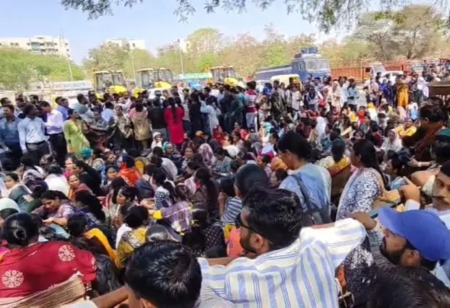 આરોગ્ય કર્મચારીઓની હડતાળ પર 3 મહિના માટે વિરામ, છૂટા કરાયેલા કર્મચારીઓ પરત ફરશે
