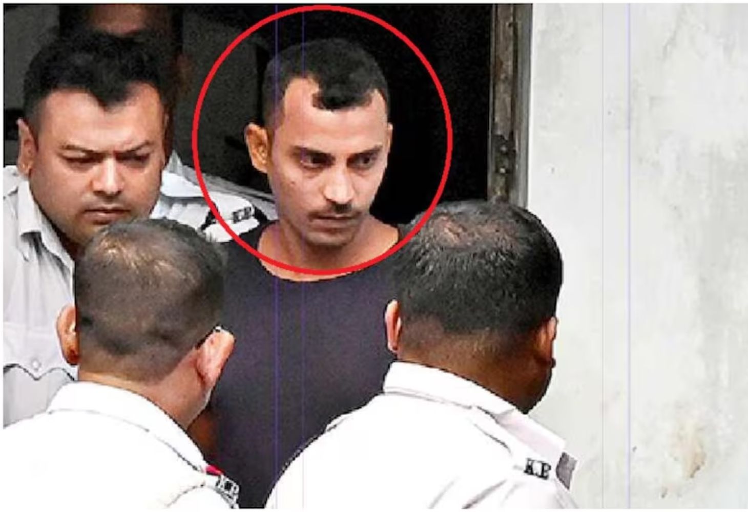 Kolkata : બળાત્કાર-હત્યા કેસમાં સંજય રોયને આજીવન કેદ, જજે કહ્યું- આ રેરેસ્ટ ઓફ રેર કેસ નથી