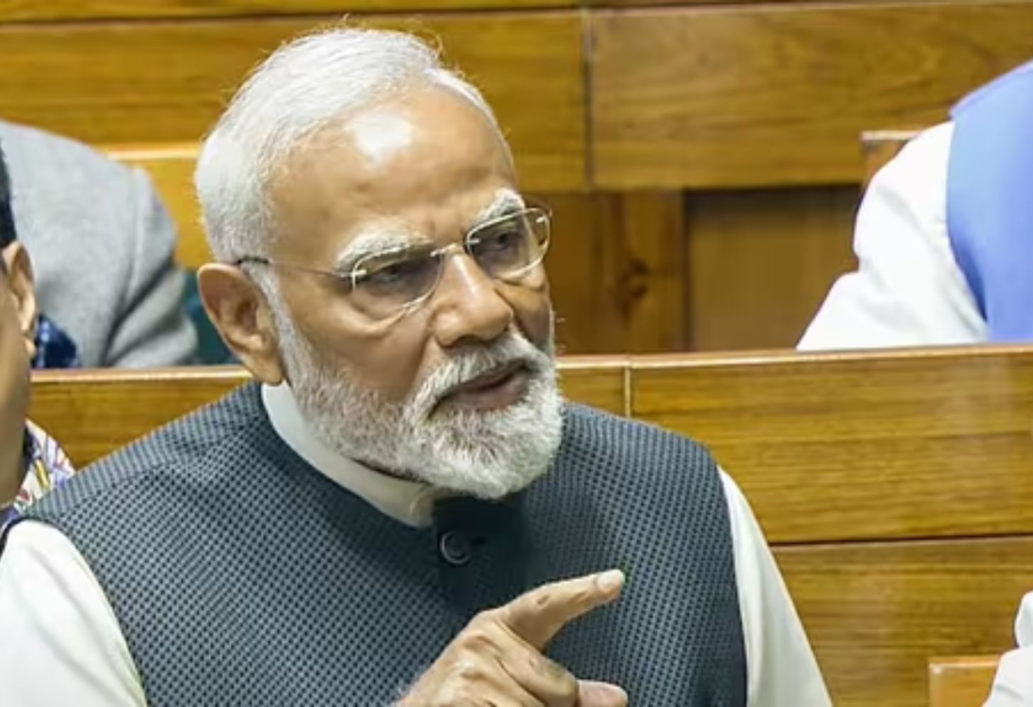 લોકસભામાં PM મોદીનું સંબોધન, કહ્યું- અમે ગરીબોને ખોટા નારા નહીં, પરંતુ વાસ્તવિક વિકાસ આપ્યો