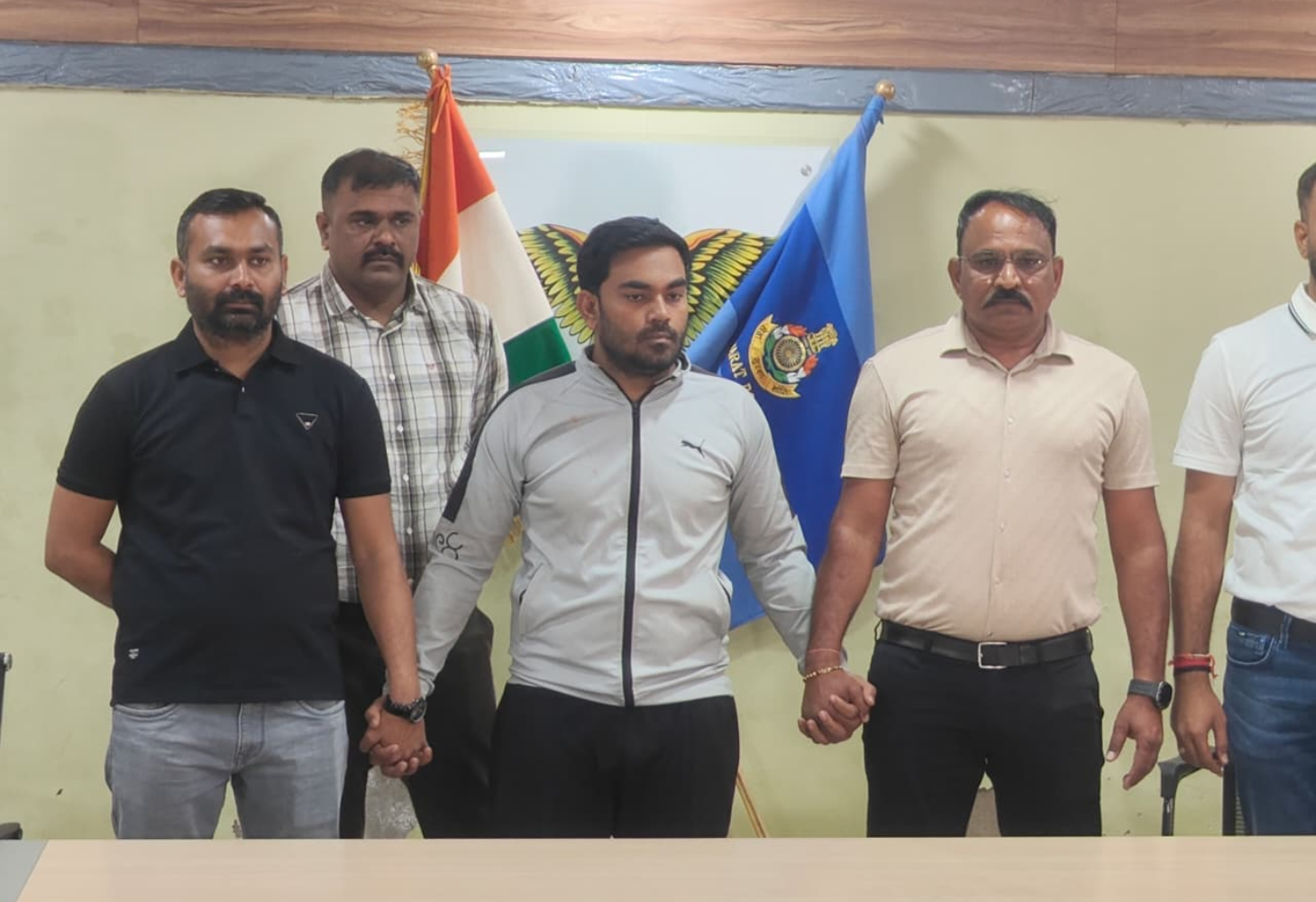 નેપાળની જેલ તોડીને ભાગેલો ડ્રગ પેડલર ઝડપાયો