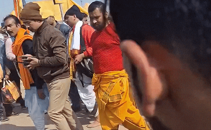 કુંભ મેળામાં શંકરાચાર્ય અને પોલીસ સામસામે