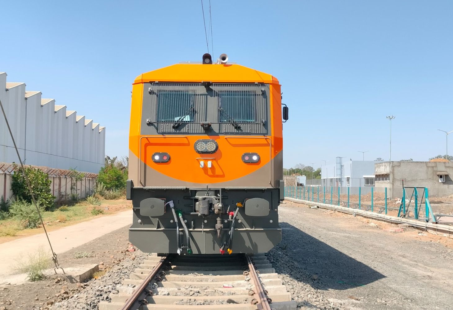 PM મોદીએ દાહોદમાં 9000 HPનું પ્રથમ લોકોમોટિવ એન્જિન દેશને કરશે સમર્પિત