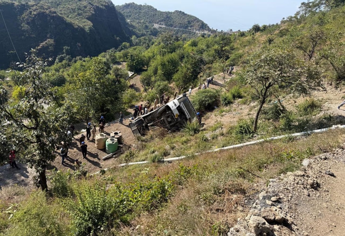 ઉત્તરાખંડના ટિહરીમાં બસ દુર્ઘટના, 5ના મોત