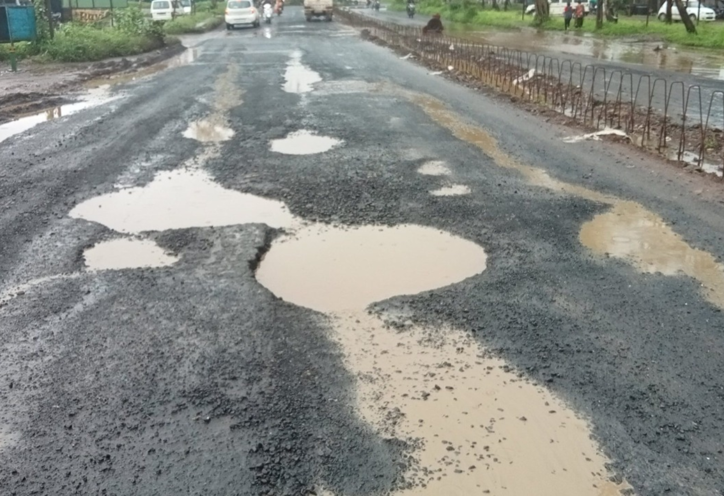 Banaskantha: ખાડાએ વૃદ્ધનો જીવ લીધો,ખાડારાજથી 7 દિવસમાં 4 મોત!