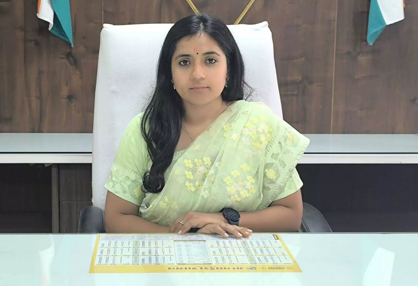 IAS અધિકારી ભવ્ય મિત્તલ કોણ છે? જેણે ક્લાર્કને પટાવાળો બનાવ્યો અને હવે કર્યું આ મોટું કારનામું...