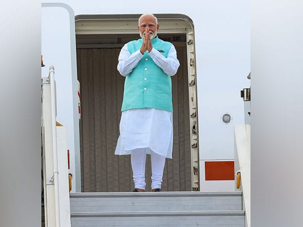 "મોદી રશિયાની મુલાકાતે: પુતિન સાથેની વાતચીતમાં યુક્રેન યુદ્ધ ટોચના એજન્ડામાં"