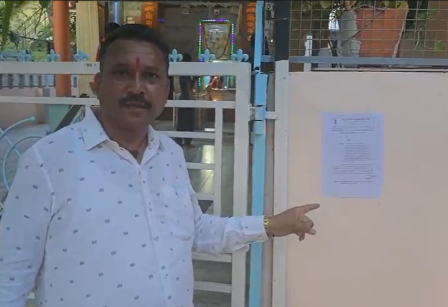 VADODARA : મુખ્યમંત્રીને રજૂઆત કરવાનો આવો બદલો..? સરકારી તંત્રનો બેફામ દુરપયોગ