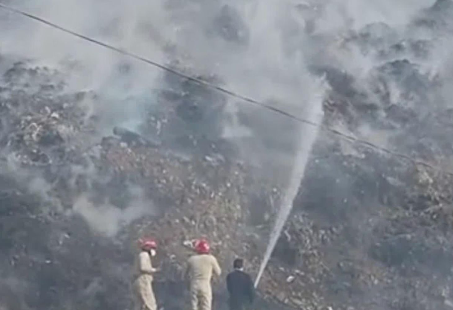 Delhi Fire : ઓખલા લેન્ડફિલમાં આગ લાગી, ફાયર ફાઇટર ઘટનાસ્થળે પહોંચ્યું...