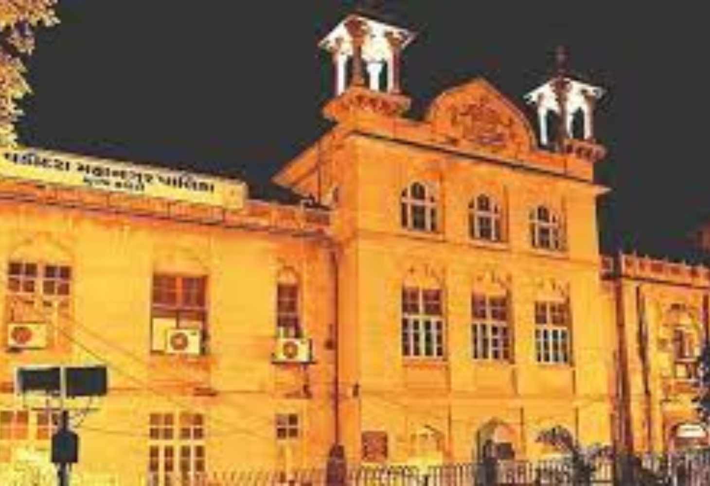 Vadodara પાલિકાની પોલ ખુલ્લી, દબાણ શાખા ક્યાં ત્રાટકશે તેનો પ્લાન પાથરણાવાળાના હાથમાં પહોંચ્યો