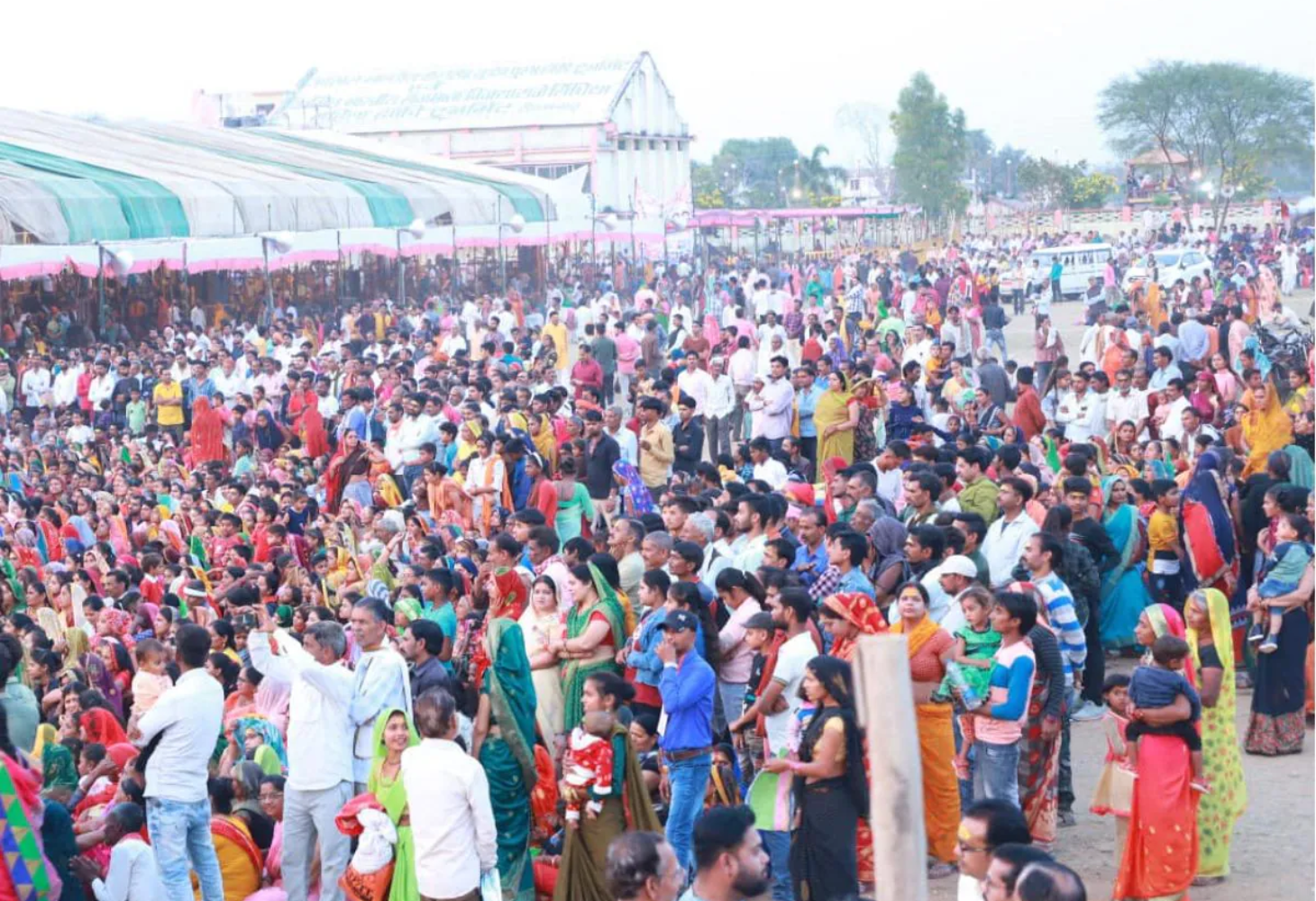 બાગેશ્વર ધામમાં વહેલી સવારે મંડપ ધરાશાયી, એકનું મોત, આઠ ઘાયલ
