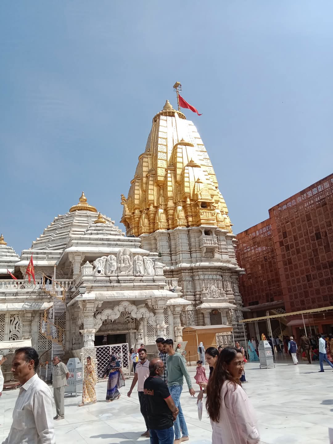 અંબાજી મંદિરે પણ વહીવટદારની નિમણૂકમાં કાચું કપાયાનો નવો ફણગો