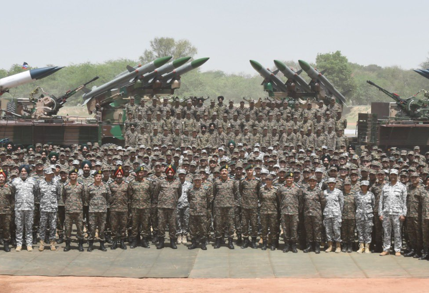 Defence : રાષ્ટ્રીય સુરક્ષા સર્વોપરી,  CDS એ સૈનિકોના મનોબળ અને તૈયારીને આપ્યું સર્વોચ્ચ માન!