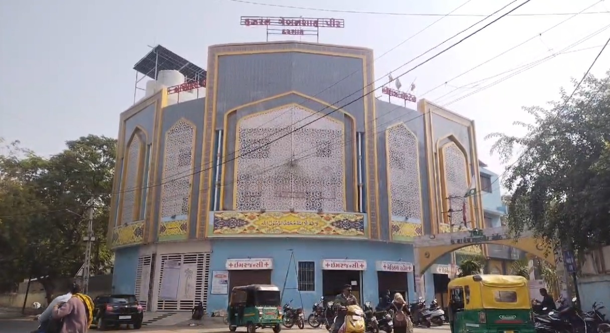 જૂનાગઢ બાદ રાજકોટમાં ગેબિનશાહપીર દરગાહમાં વિવાદ