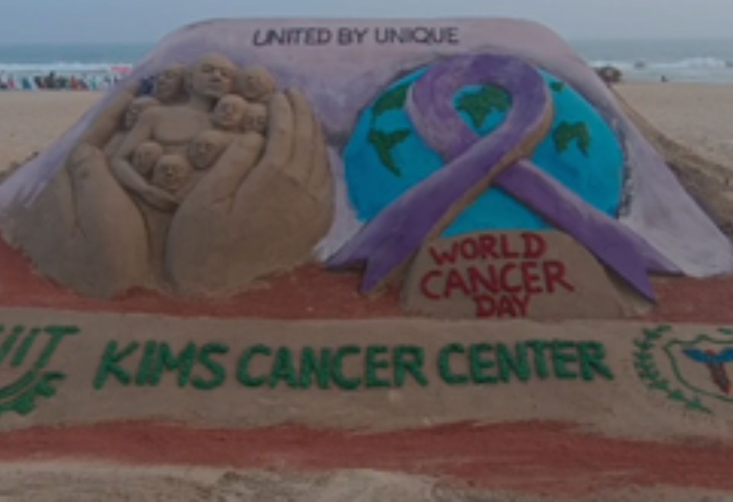 World Cancer Day: કેન્સર વિશે જાગૃતિ લાવવાનો પ્રયાસ, માનસ સાહુની અનોખી રેતી કલા