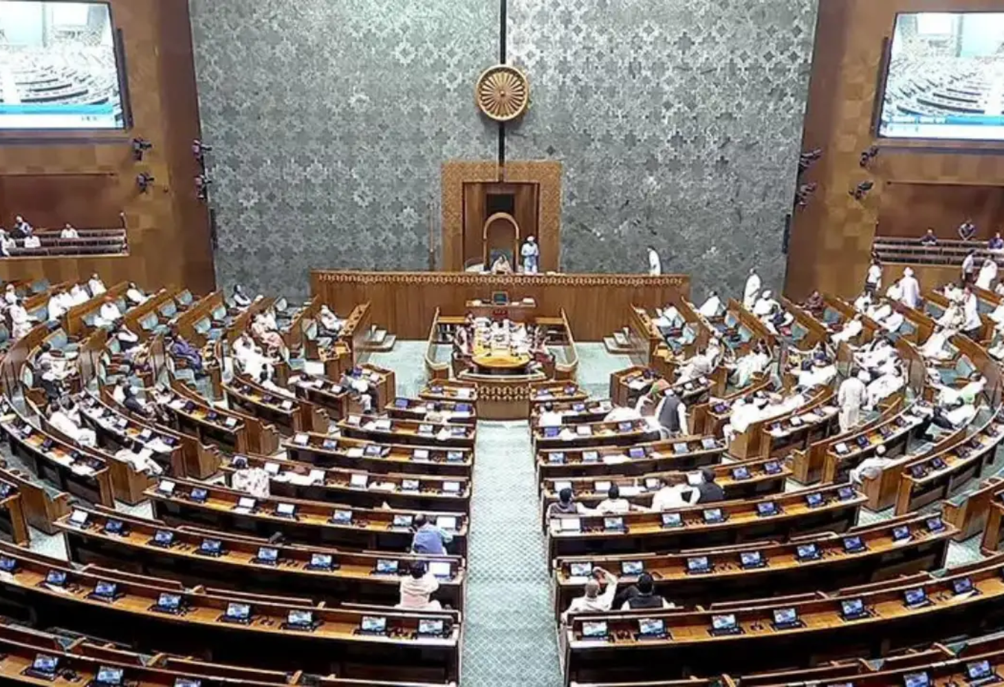 લોકસભામાં  282 વિરુદ્ધ 232 મતથી પસાર થયું વકફ બિલ
