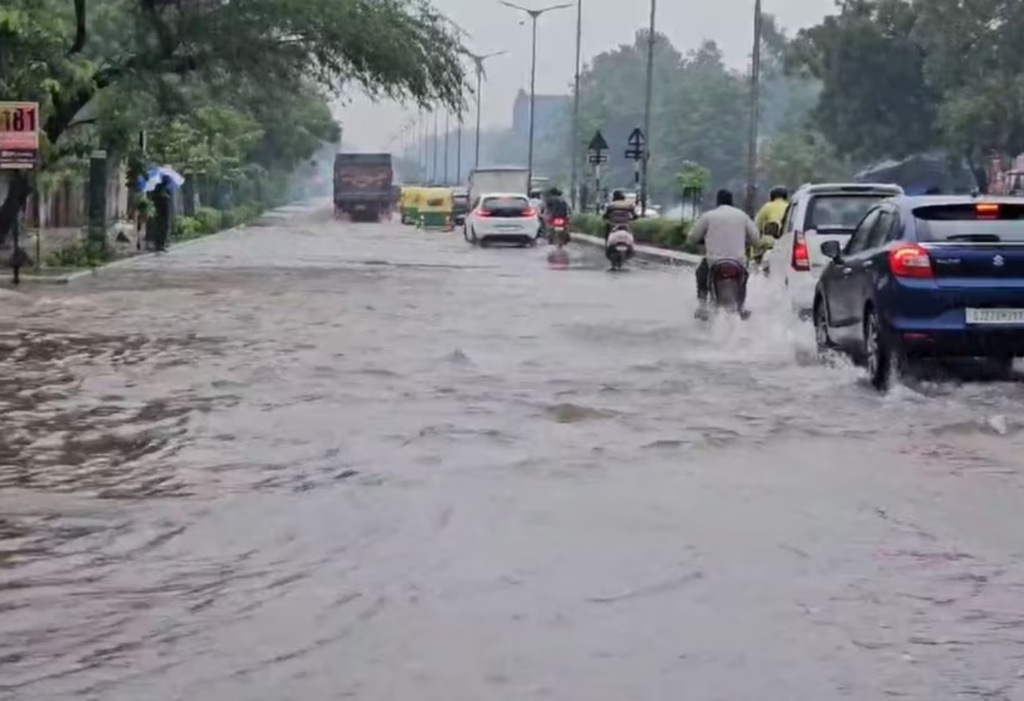 ગુજરાતમાં અગામી બે દિવસ ગાજવીજ સાથે વરસાદ