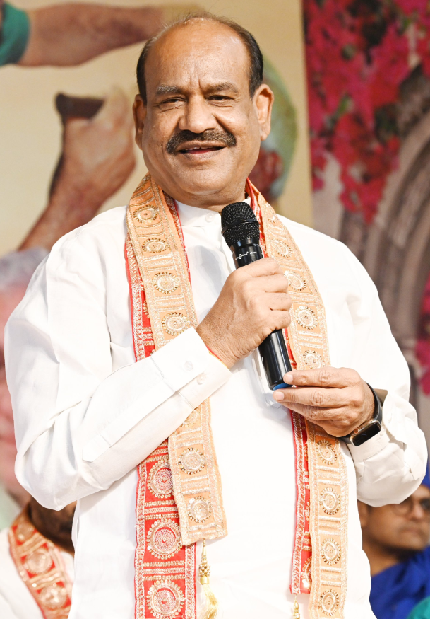 દિવાળી પર, ઘરની સફાઈની જેમ શેરીઓ અને વિસ્તારને સ્વચ્છ રાખવાનો સંકલ્પ લોઃ ઓમ બિરલા