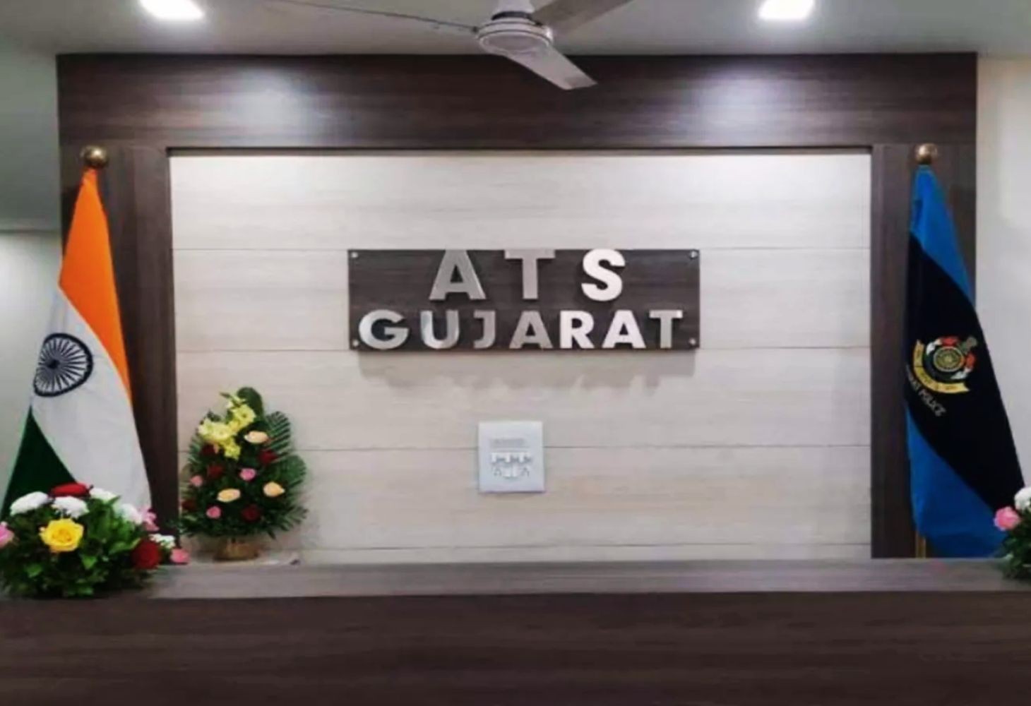 ATS-SOGના સંયુક્ત ઓપરેશનમાં ડ્રગ્સ ફેક્ટરી ઝડપાઈ