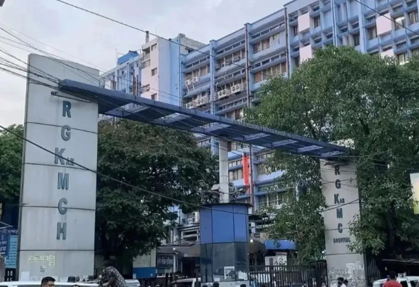 Kolkata : MBBS સ્ટુડન્ટનો મૃતદેહ પંખાથી લટકતો મળ્યો, આરજી કર મેડિકલ કોલેજમાં કરતી હતી અભ્યાસ