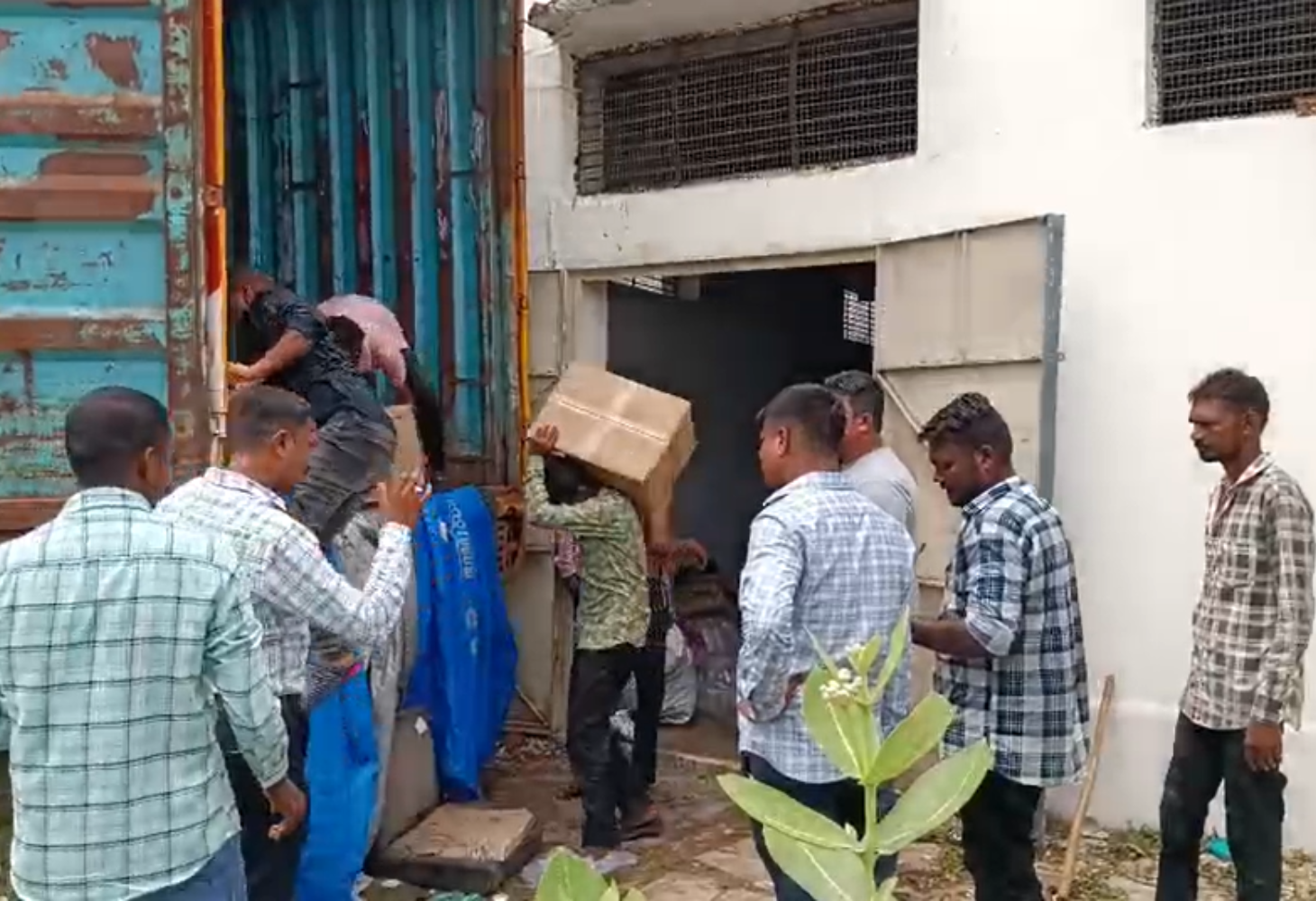 વડોદરાના છાણી પોલીસ સ્ટેશનના પીઆઇ અમિત ગઢવી સસ્પેન્ડ