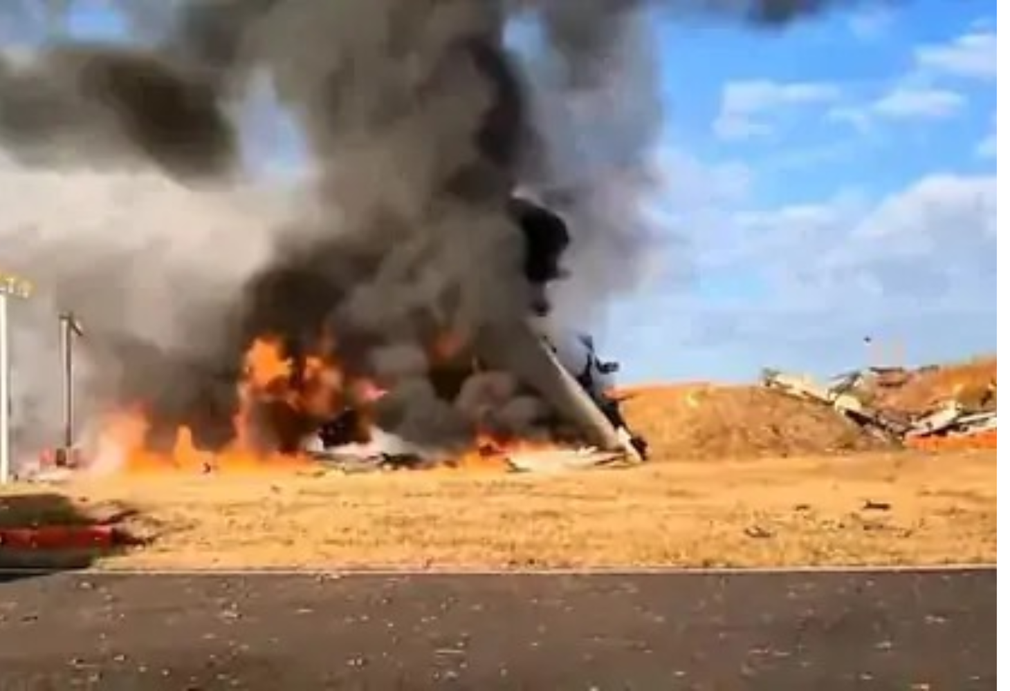 દક્ષિણ કોરિયામાં પ્લેન ક્રેશ, 85 લોકોનાં મોત