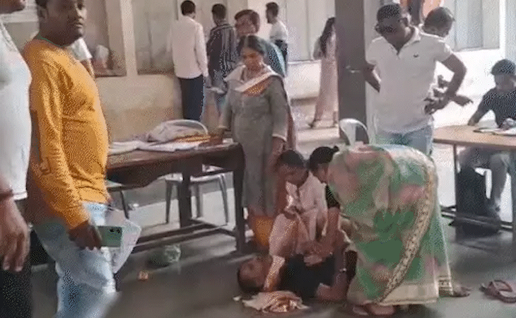 વડોદરા: SIRની કામગીરી દરમિયાન એક યુવક ઢળી પડ્યો