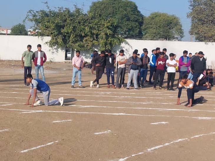 'શિક્ષક કભી સાધારણ નહી હોતા'