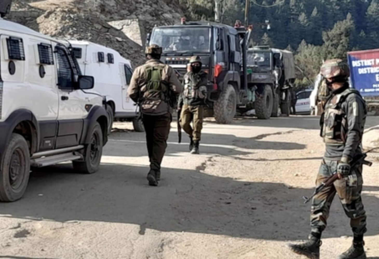 Jammu and Kashmir : પ્રવાસીઓની ચીસોથી ગુંજી ખીણ, પહેલગામમાં આતંકી હુમલો...