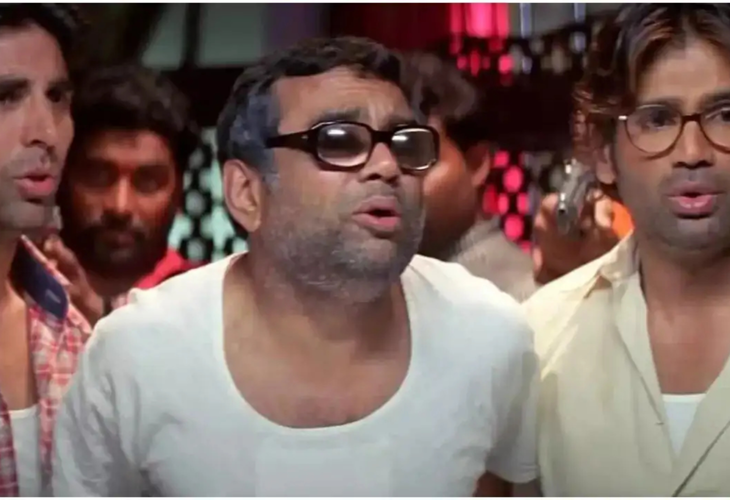 Hera Pheri 3 છોડવું પરેશ રાવલને મોંઘુ પડ્યું, Akshay Kumar એ મોકલી 25 કરોડની નોટિસ ?