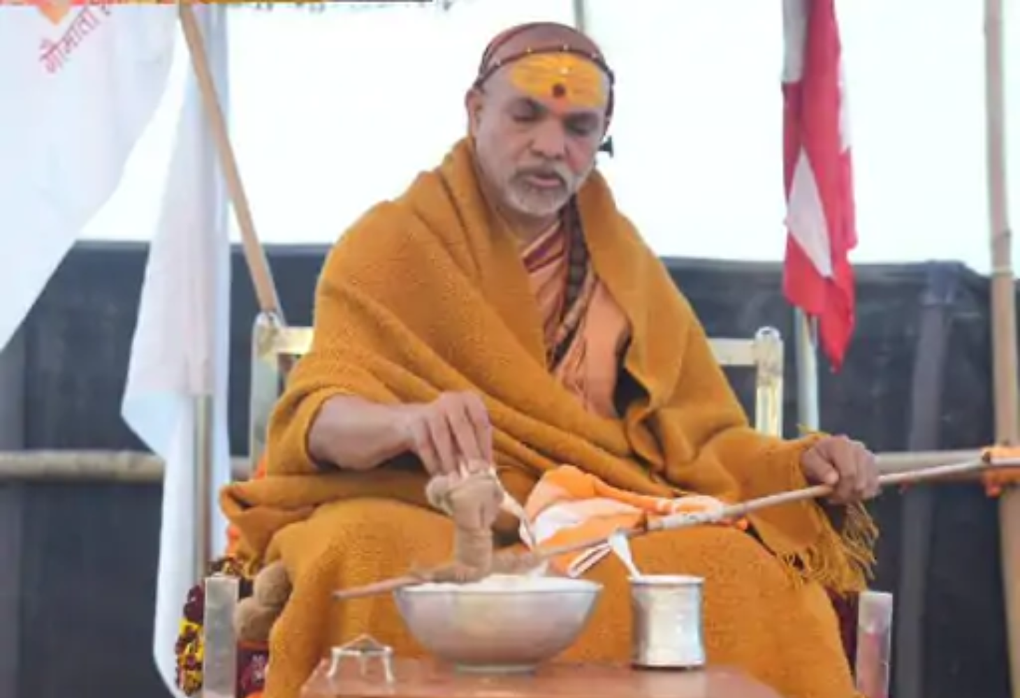 શંકરાચાર્ય પદ પર પ્રયાગરાજમાં મોટો વિવાદ