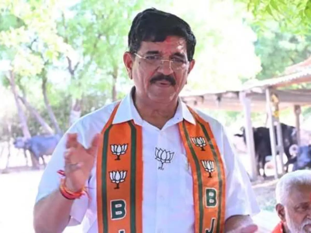 મહેસાણાથી પ્રયાગરાજ કુંભમેળા જતી ટ્રેનોની ટ્રીપ અને કોચ વધારવા ભાજપ સાંસદની માંગ