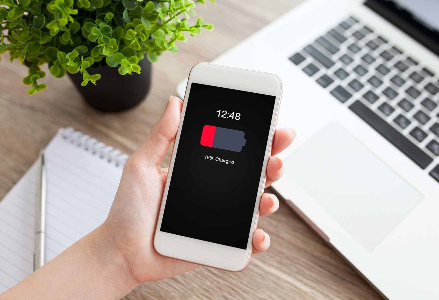 Mobile Battery Tips શું તમારા ફોનની બેટરી ઝડપથી ઉતરી જાય છે ? આ રહી 5 ટ્રિક