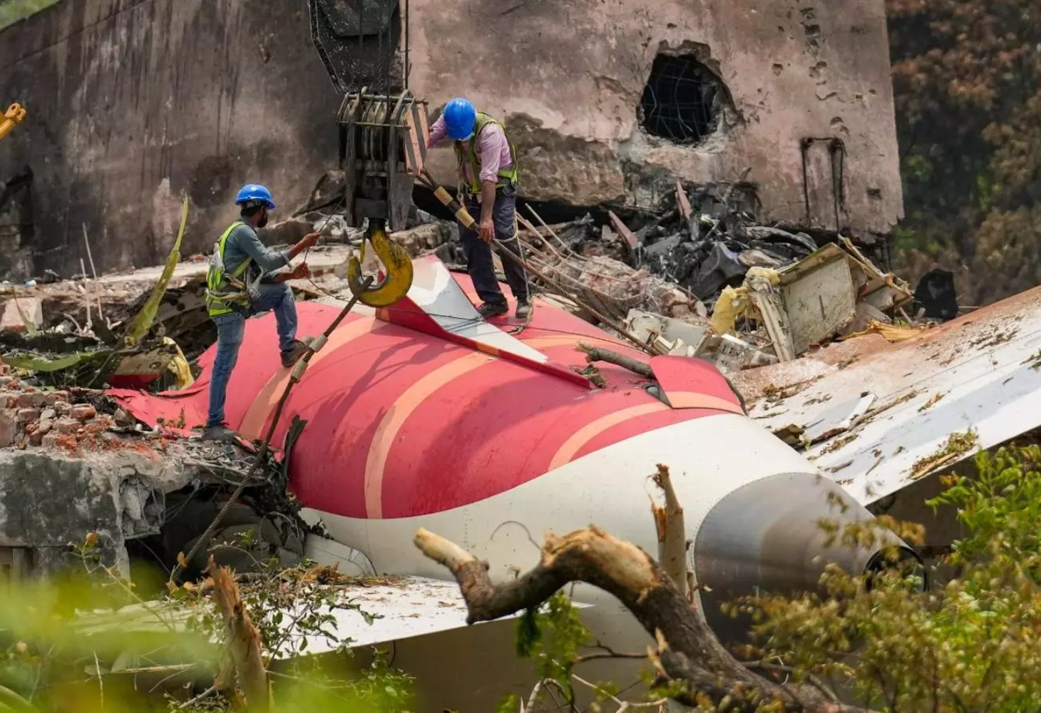 Ahmedabad Plane Crash: તપાસમાં પારદર્શિતાનો અભાવ, પાયલટ એસોસિયેશનનો આક્ષેપ