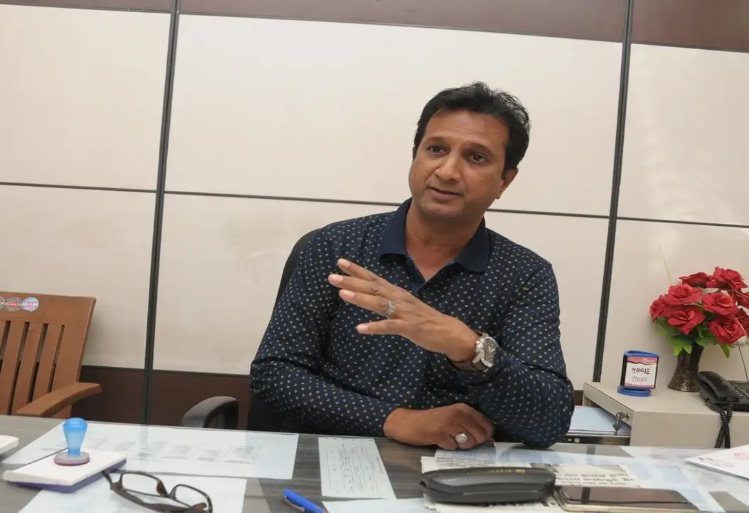 Ahmedabad : અધિકારીઓના 'અધિકારી રાજ'થી કોંગ્રેસ ધારાસભ્ય ખેડાવાલા અકળાયા, બેઠકનો બહિષ્કાર!