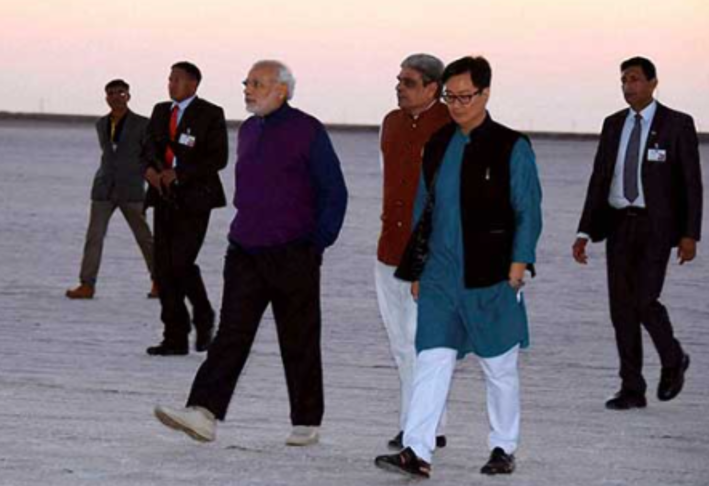 આવો, કચ્છ તમારી રાહ જોઇ રહ્યું છે : PM MODI