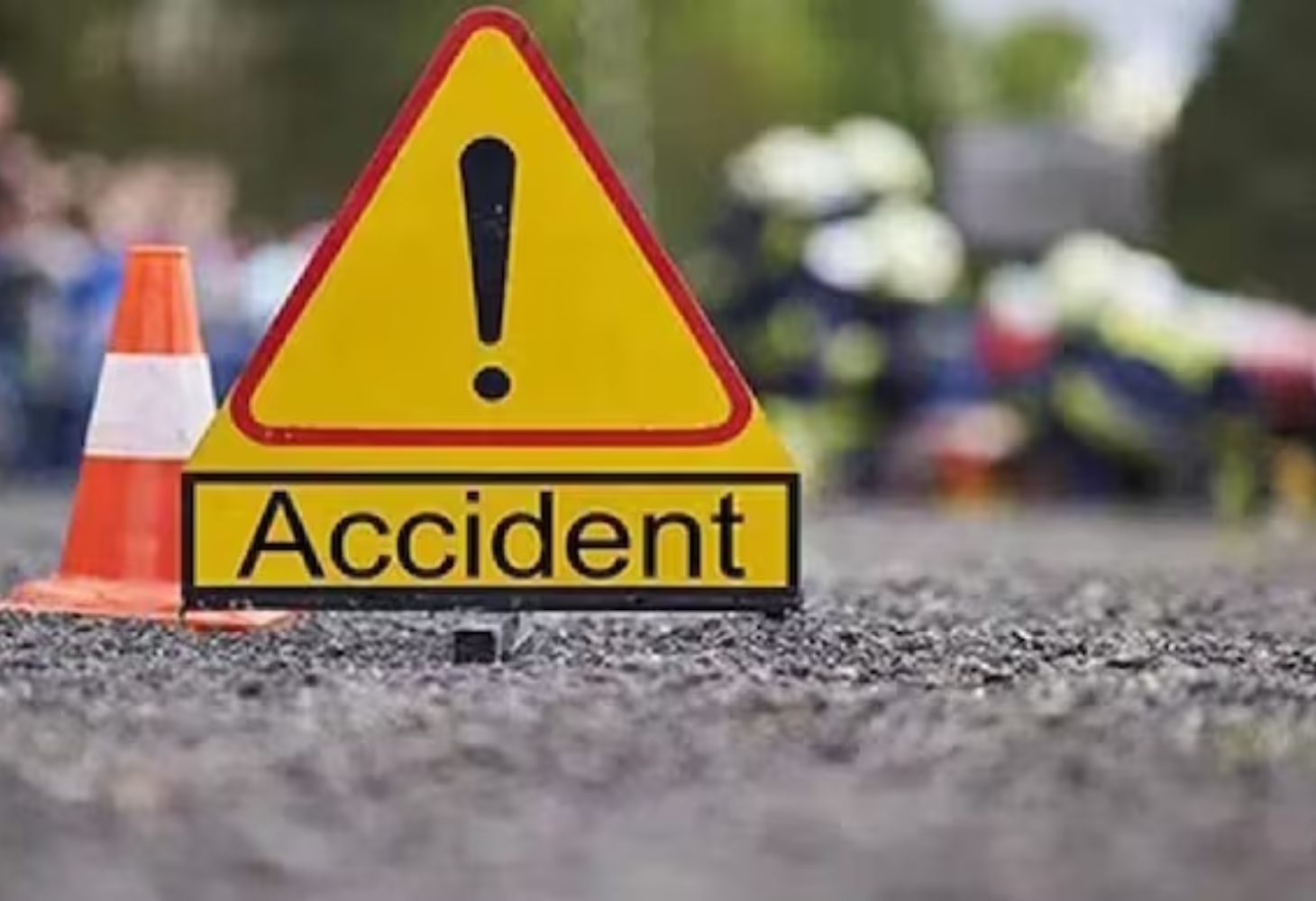 Pilgrimage Bus from Gujarat Overturns in Tehri