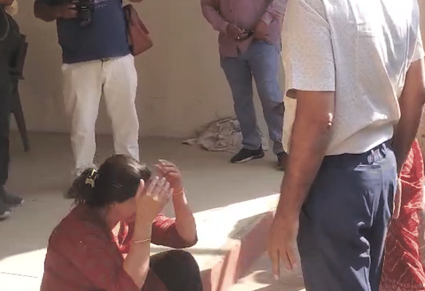 રાજકોટઃ પત્ની પર ફાયરિંગ, પતિની આત્મહત્યા