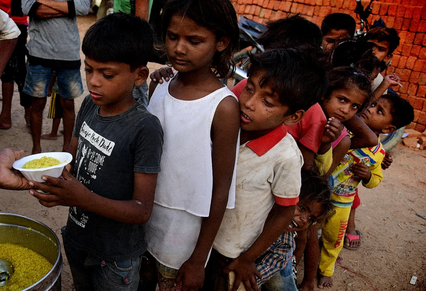 UNICEF એ આપી ચેતવણી, દુનિયામાં કરોડો બાળકો પર મૃત્યુનું જોખમ...!