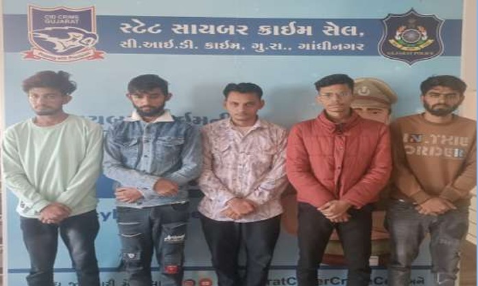 શેર બજારમાં પૈસાનું રોકાણ કરવાની લાલચ આપીને છેતરપિંડી કરનાર 5 શખ્સો ઝડપાયા