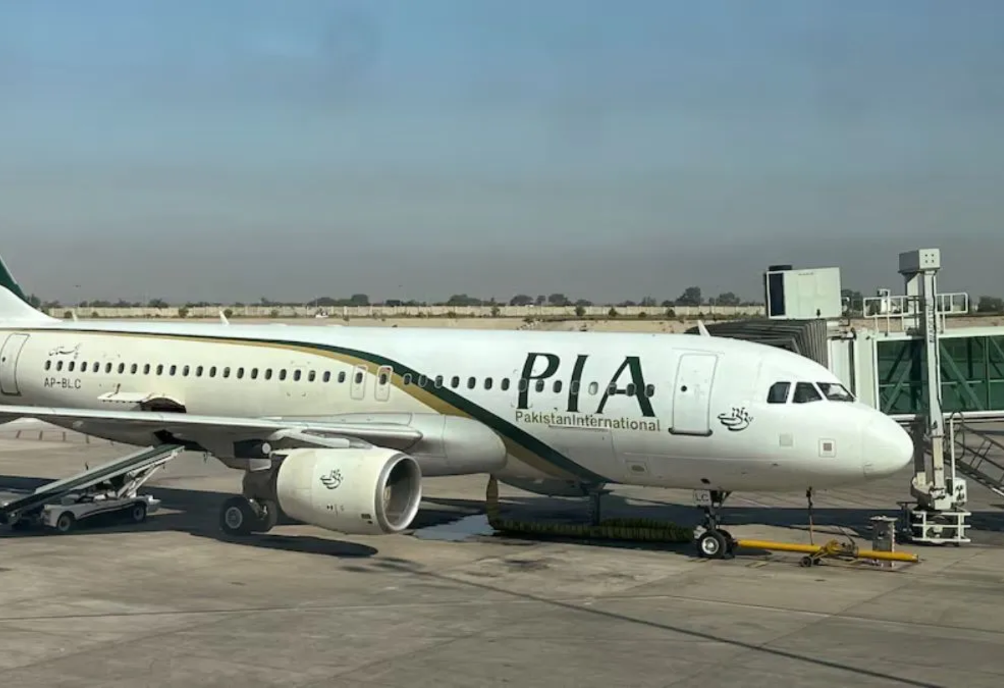 PAK માં એન્જિનિયરોની હડતાળ: PIA ફ્લાઇટ્સ ખોરવાઈ