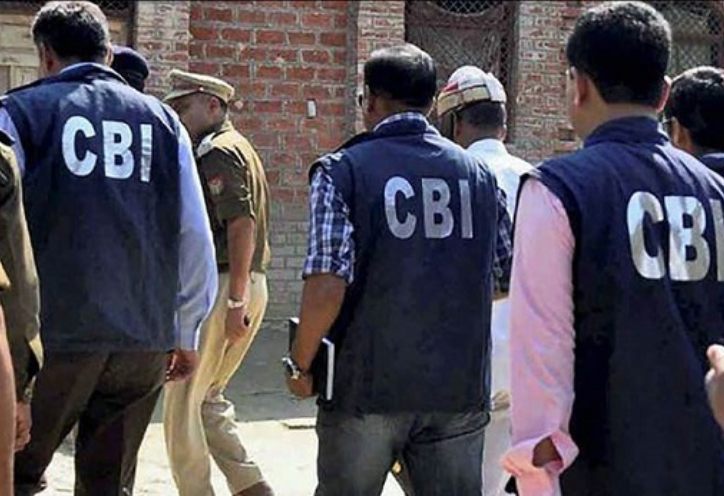 DB Stock Scam : CBI નો ગુવાહાટીમાં સપાટો, કરોડોના કૌભાંડમાં બે માથાં પકડાયા!
