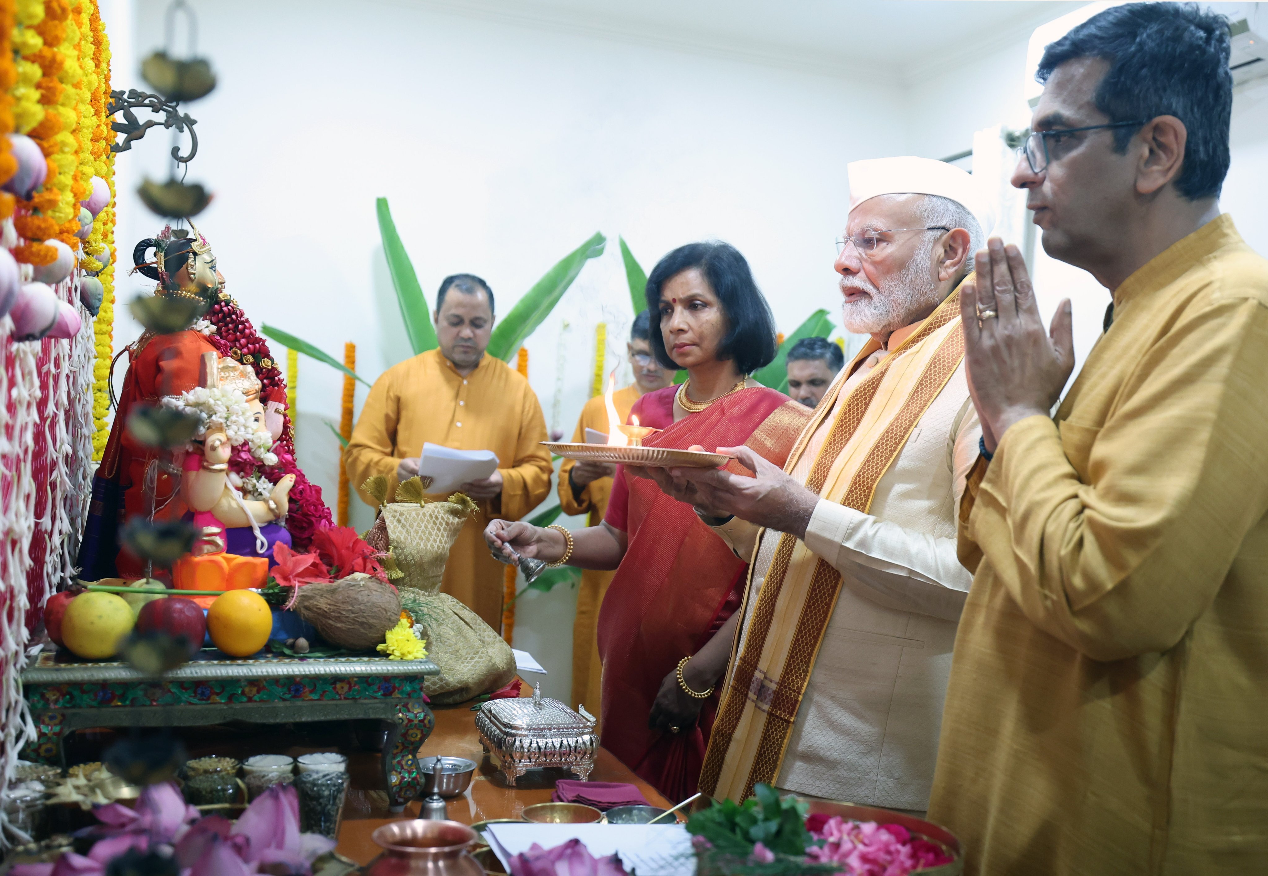 ગણેશ પૂજા માટે CJIના નિવાસસ્થાને PM મોદી વચ્ચે વિવાદ સર્જાયો