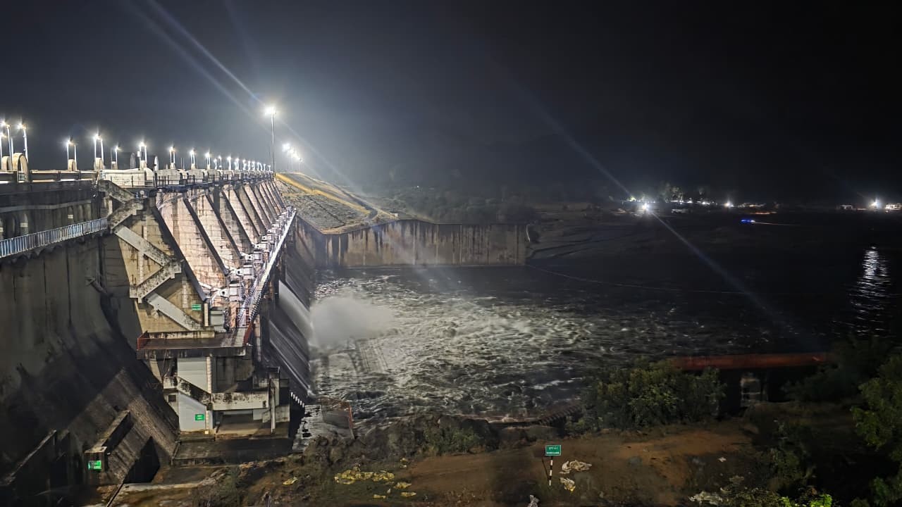 ધરોઈ ડેમ 100% ભરાયો, 3450 ક્યુસેક પાણી છોડાયું