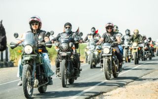 કચ્છના ધોરડો ખાતે મોટરસાયકલિંગ ઇવેન્ટ BOBMC રાઇડર મેનિયા-2025 યોજાઈ