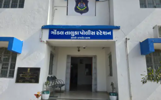 ગોંડલમાં પોતાનો વીમો પકવવા યુવકે મિત્રની હત્યા કરીને મૃતદેહ સળગાવ્યો