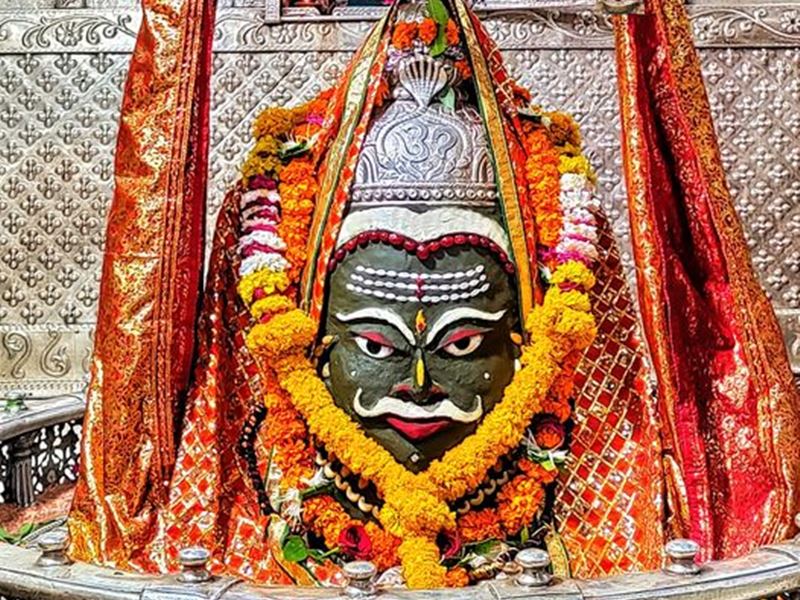 સાવન 2024: શુભ મહિનાની શરૂઆતના પ્રથમ સોમવારે ભક્તો શિવ મંદિરોમાં ઉમટી પડ્યા