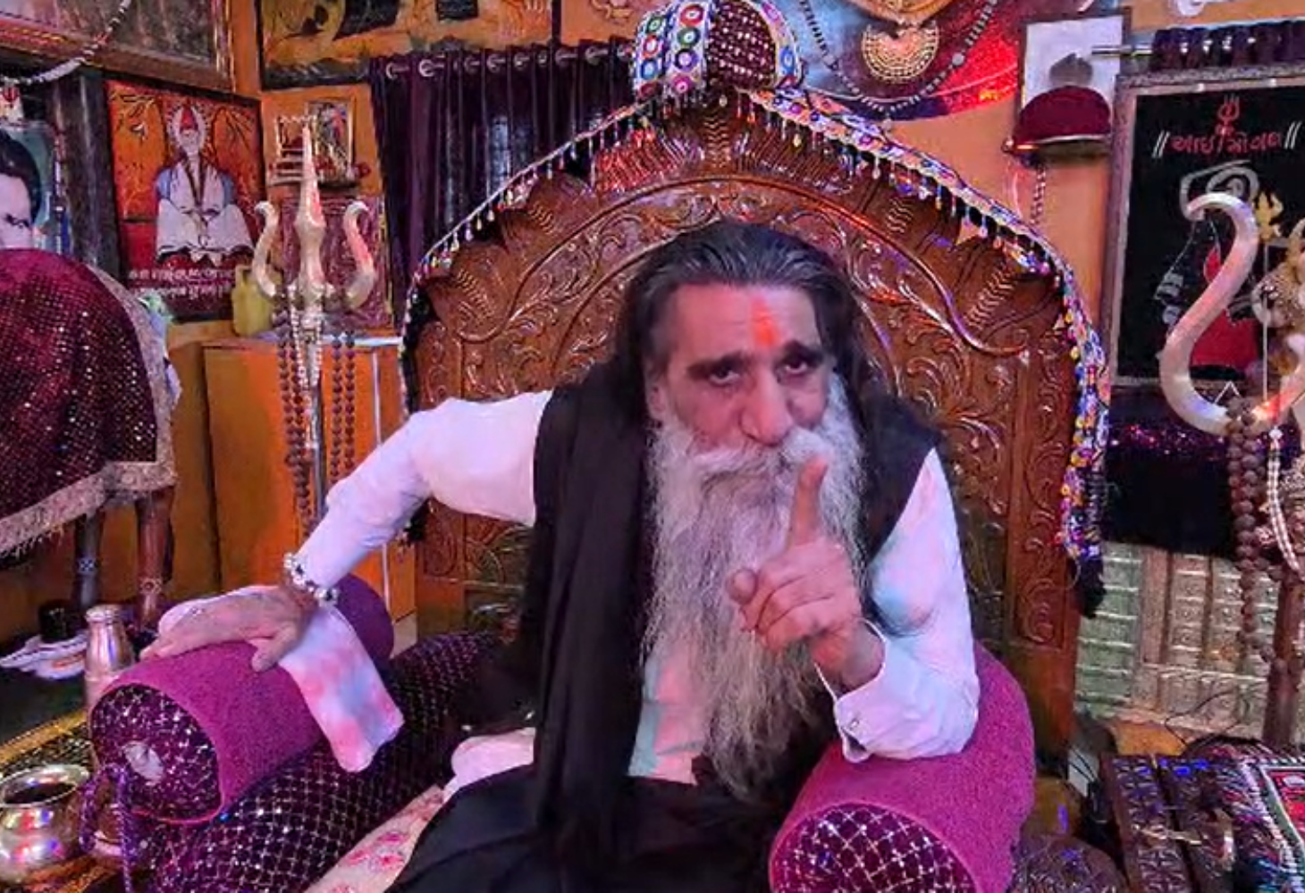 કબરાઉ બાપુ ચારણ ઋષીના નિવેદનથી ખળભળાટ, સ્વામિનારાયણ સાધુઓ આતંકવાદી