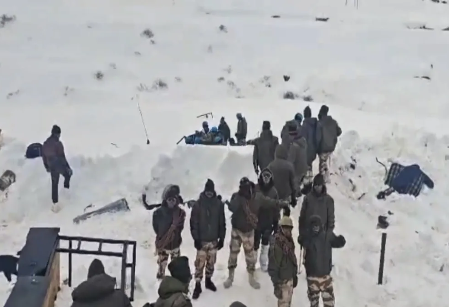 Uttrakhand : હિમપ્રપાતમાં ગુમ થયેલા ચાર કામદારોના મૃતદેહ મળ્યા, અકસ્માતમાં કુલ 8 લોકોના મોત