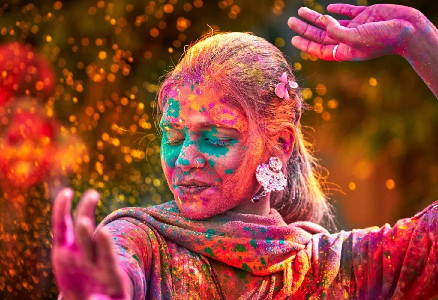 HOLI HAIR CARE: હોળી રમતા પહેલા આ રીતે રાખો તમારા વાળની ​ કાળજી